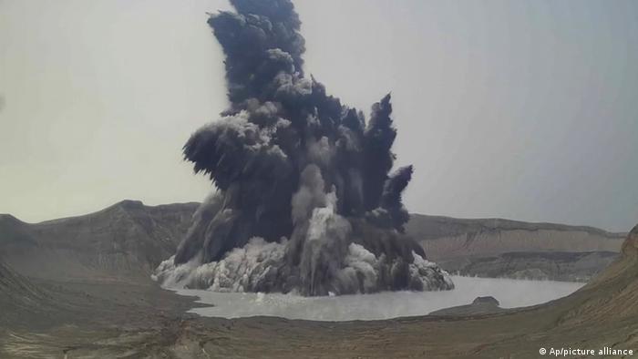 フィリピン タール火山