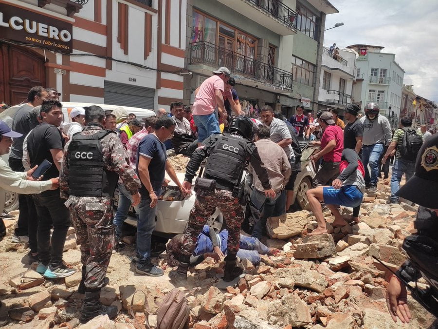 エクアドル 地震